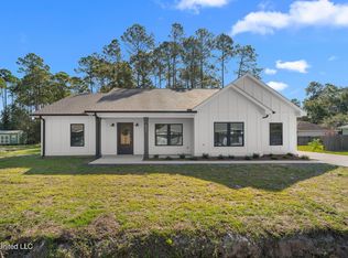 832 Combel St, Waveland, MS 39576
