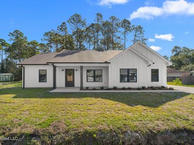 832 Combel St, Waveland, MS, 39576