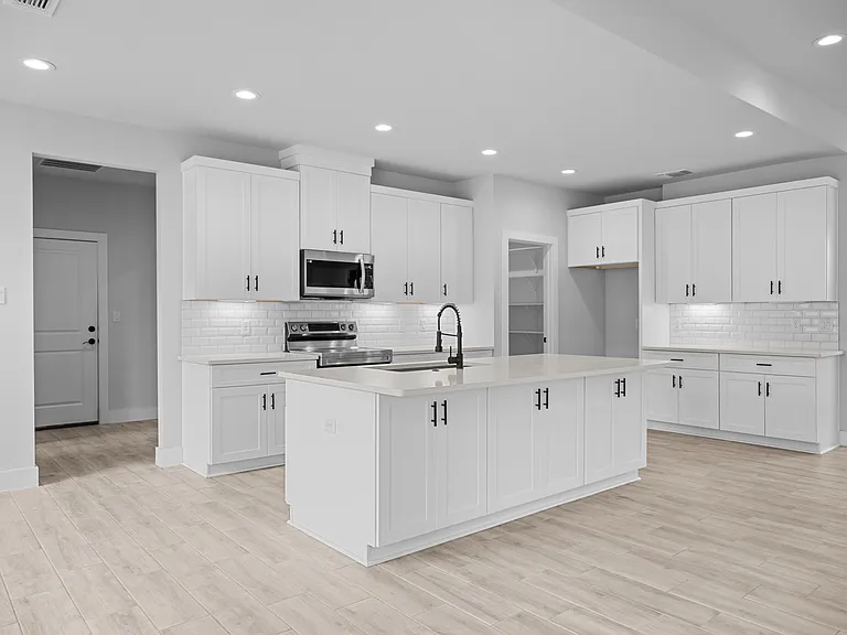 1350 Birch Ln — Photo 14
