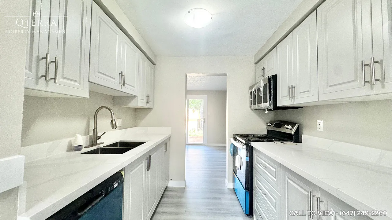 3 bed, 1.5 bath, 1200 sqft, $2,895 — Photo 2