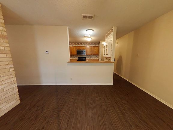 5th image of 6126 Broadmeadow