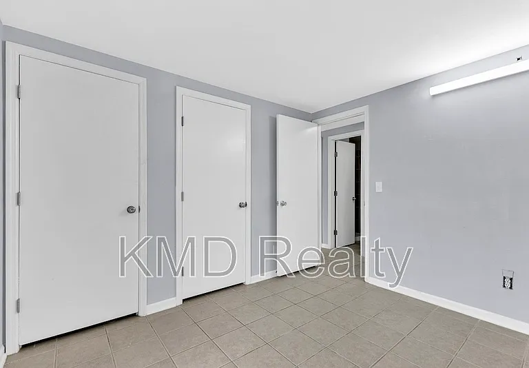 1624 Arlyn Cir #H — Photo 7