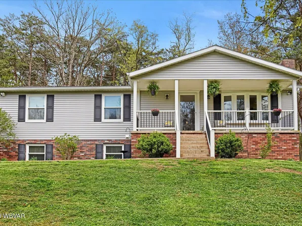 1 Aspen Ct, Lock Haven, PA 17745