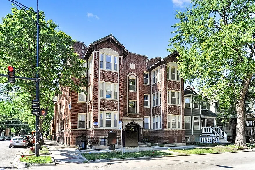 1901-03 W. Addison St.
