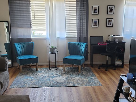 3rd image of 3741 Genesee Dr Floor 2