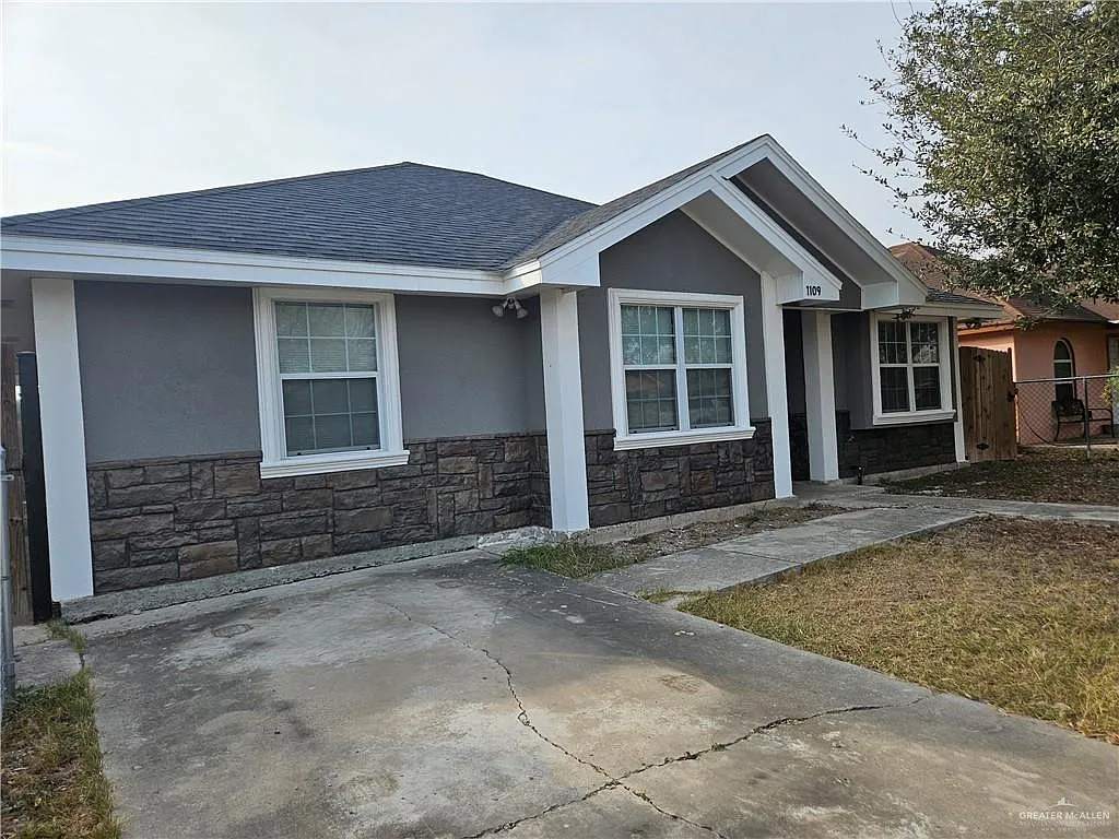 Building Photo - 1109 Del Monte Dr