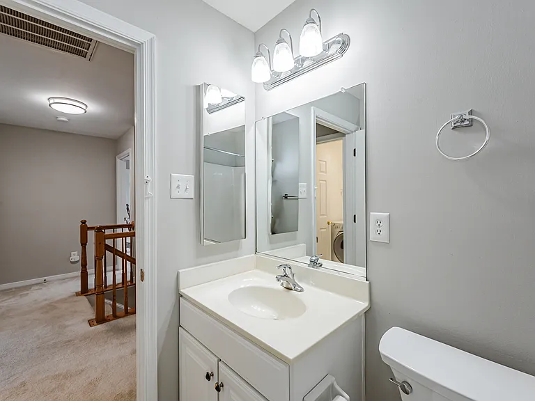 9520 Meredith Creek Ln — Photo 18