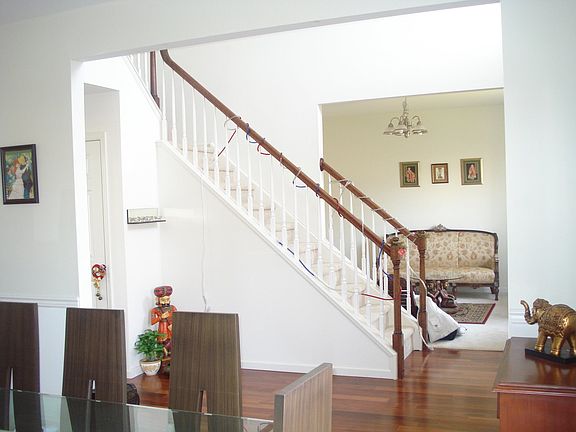 5th image of 840 Seneca Ln