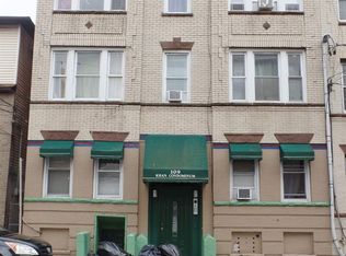 109 Stuyvesant Ave #102, Jersey City, NJ 07306