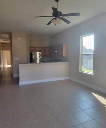 2nd image of 5729 Cameron Blvd