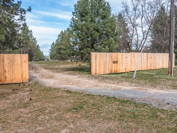 1274 Peachcrest Rd #F, Kettle Falls, WA 99141