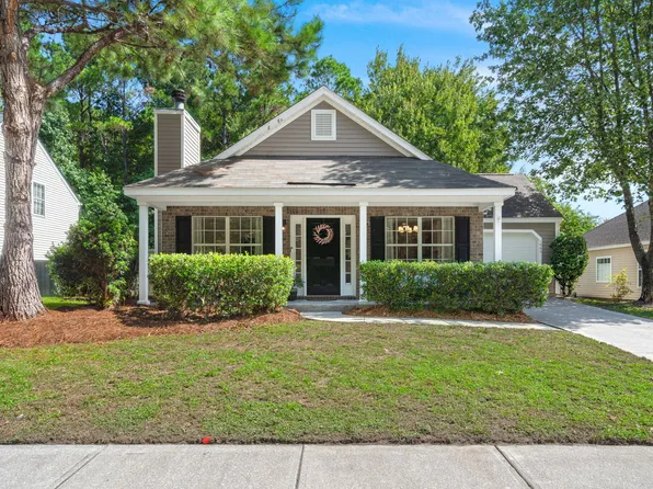 1062 Peninsula Cove Dr, Charleston, SC 29492