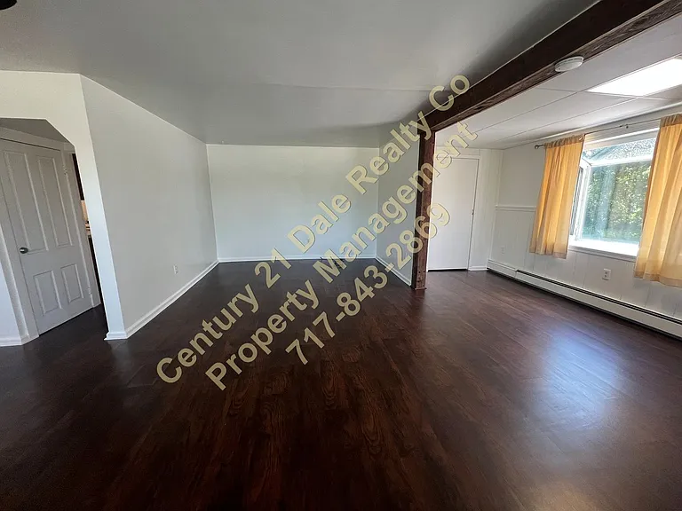 7322 Lincoln Hwy — Photo 4