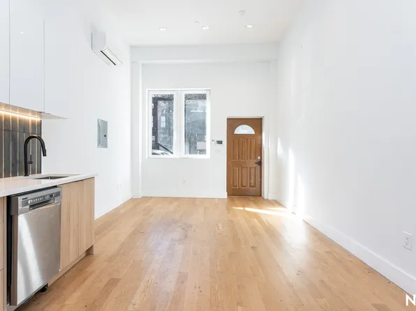 987 Bedford Avenue image 1 of 17