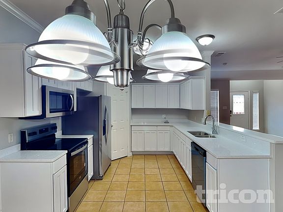 5th image of 100 Palomino Dr