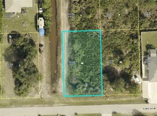 2820 53rd St W, Lehigh Acres, FL 33971