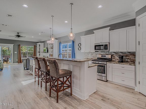 4th image of 14044 Plantation Oaks Dr