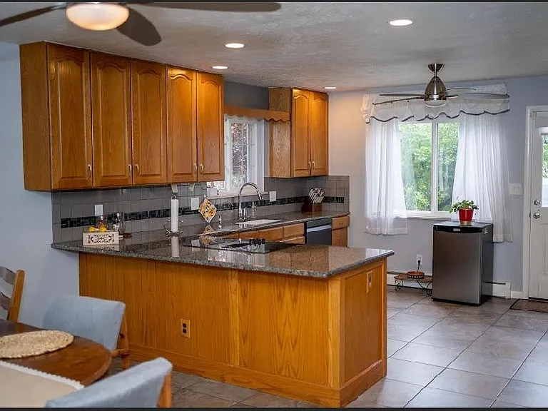 Large spacious kitchen with plenty of storage.