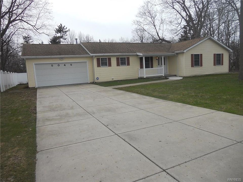 1st image of 5045 Daisy Ln