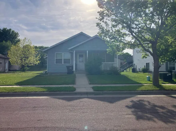 2109 Stark St, Saint Peter, MN 56082