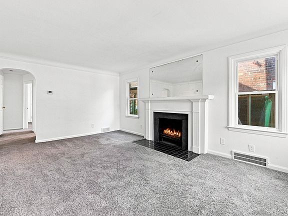 2nd image of 9733 Somerset Ave