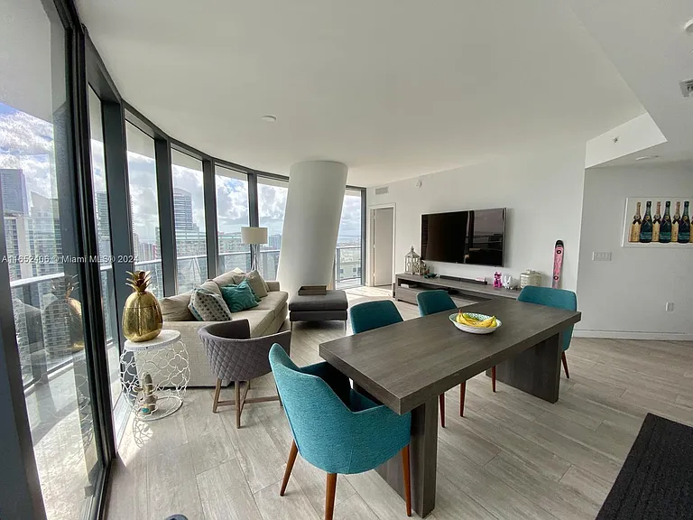 55 SW 9th St #3803 — Photo 9