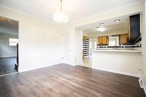 5th image of 815 Woodlawn Dr