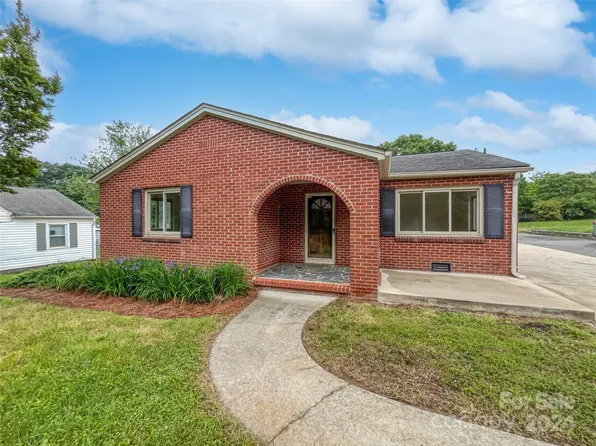 2807 Lowell Rd, Gastonia, NC 28054