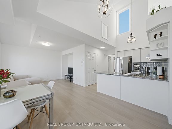 3rd image of 3026 Clayhill Rd #6