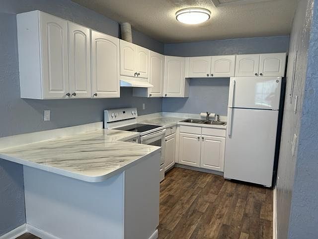 1st image of 424 Daytona St APT 3