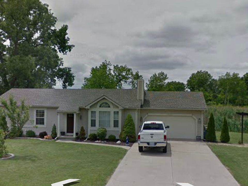 1st image of 34430 W Jefferson Ave