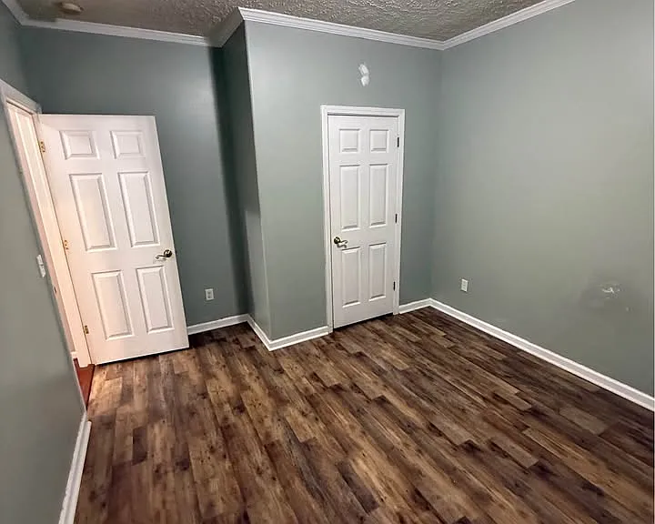 731 Manor Hills Rd — Photo 3