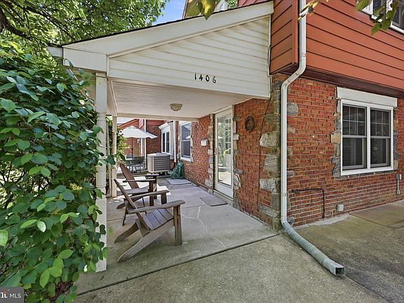 2nd image of 1406 Westwood Ln