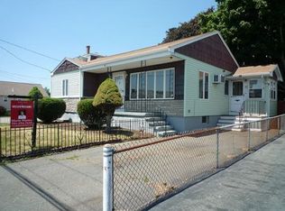 60 Orvis Rd, Revere, MA 02151