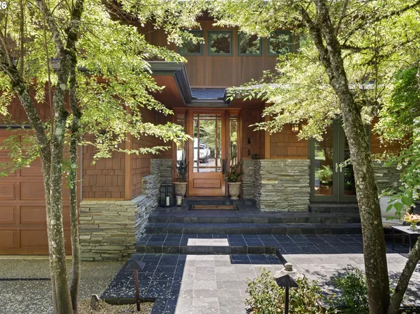 4633 SW Hillside Dr, Portland, OR 97221