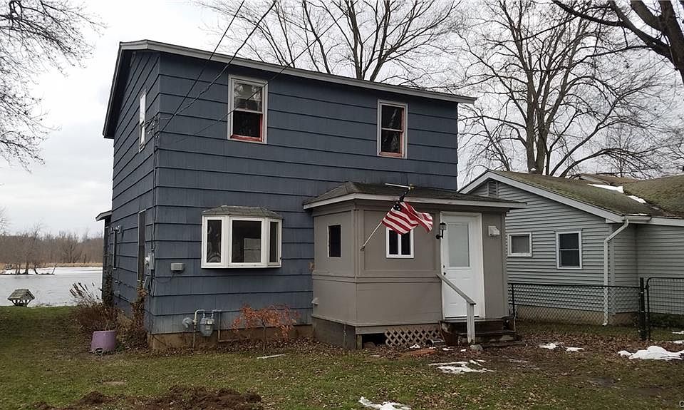 1st image of 112 Seneca Ave