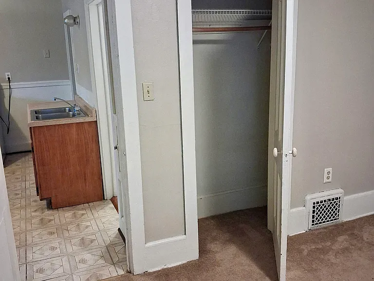 2713A S Herman St #A — Photo 5