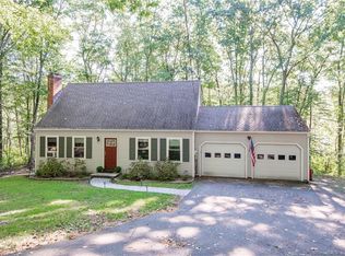 4 Cinnamon Way, Old Saybrook, CT 06475