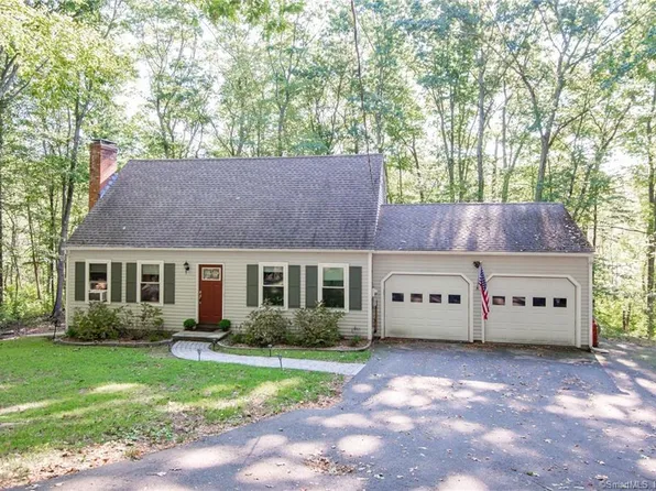 4 Cinnamon Way, Old Saybrook, CT 06475