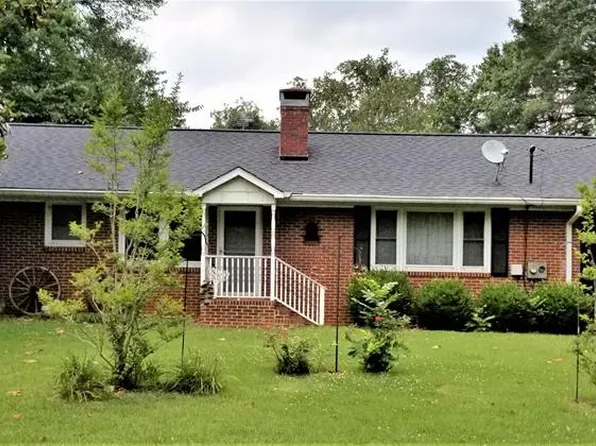111 Tarpley St, Bowdon, GA 30108