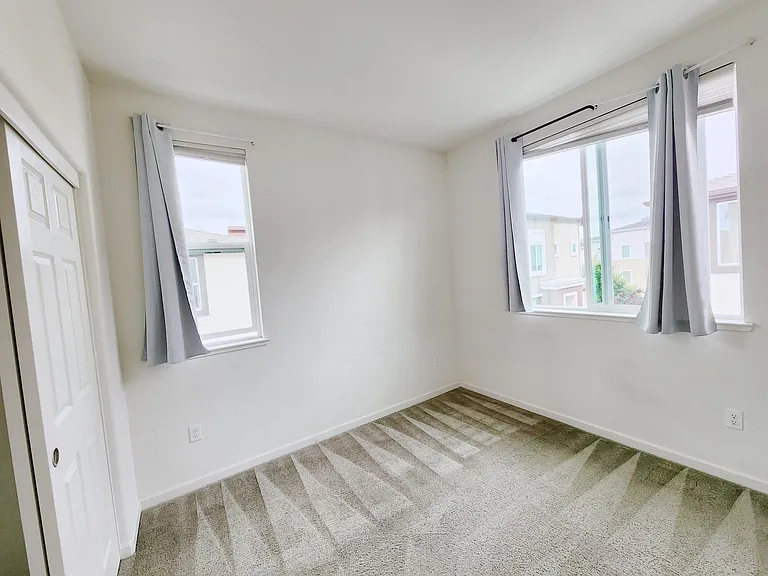 1025 Gabbiano Ln #1 — Photo 13