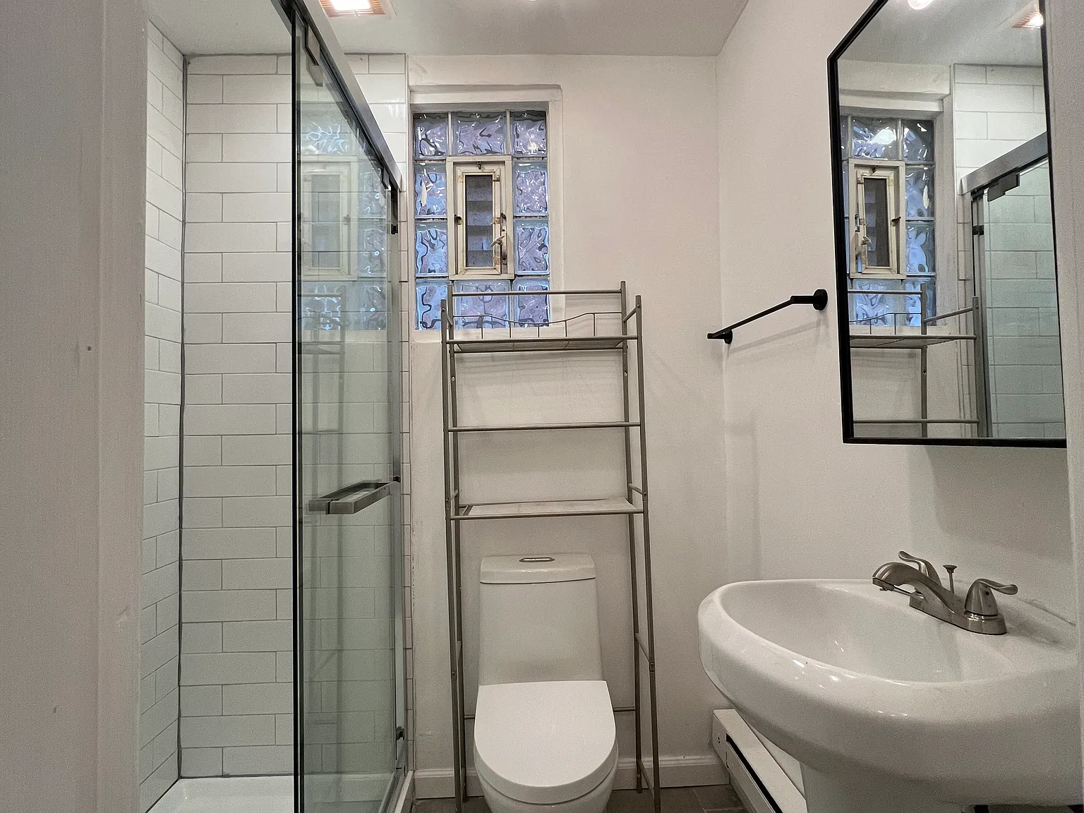 1528 S Broad Street — Photo 4