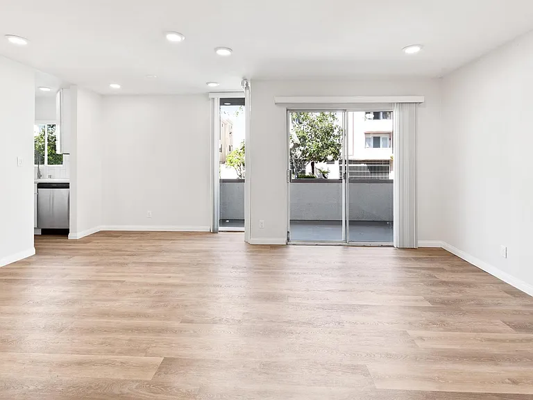 10376 Almayo Ave — Photo 75