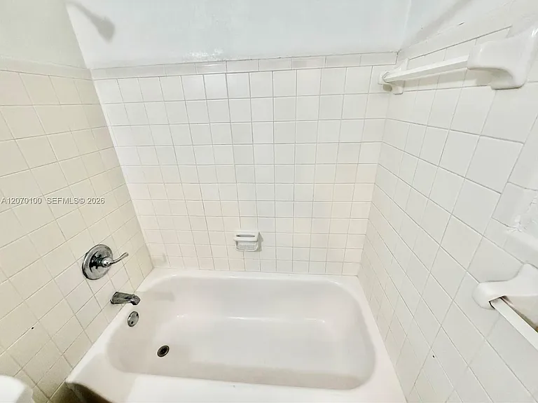 1821 N 17th Ct #24 — Photo 17