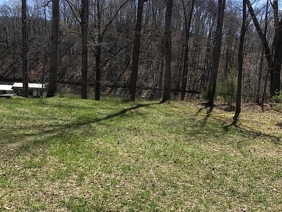 2nd image of Twin Cove Cir