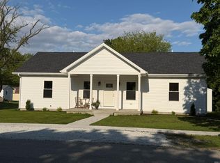 309 S Maine St, Remington, IN 47977