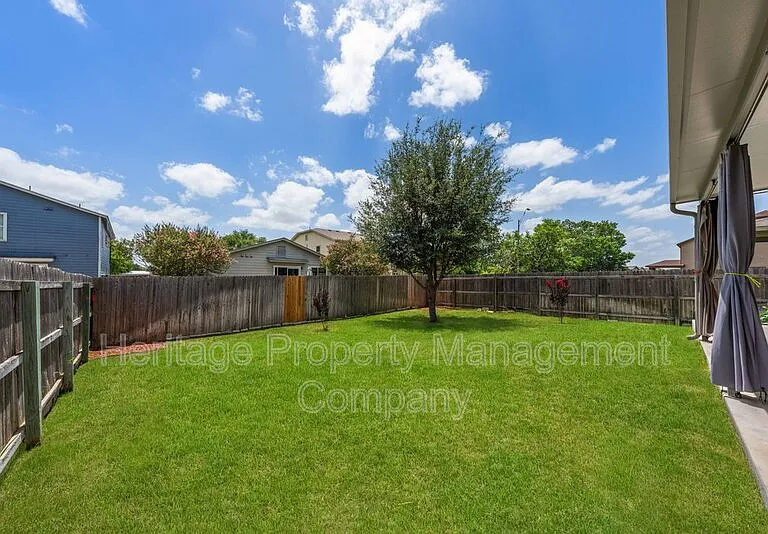 7347 Bluebonnet Bay — Photo 43