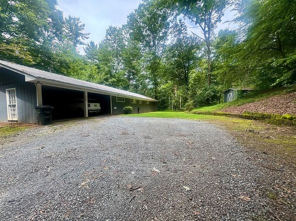 372 Dogwood Dr