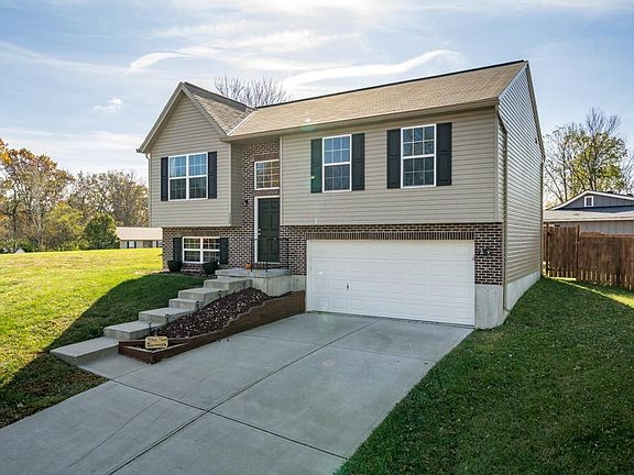 5th image of 729 Lakefield Dr
