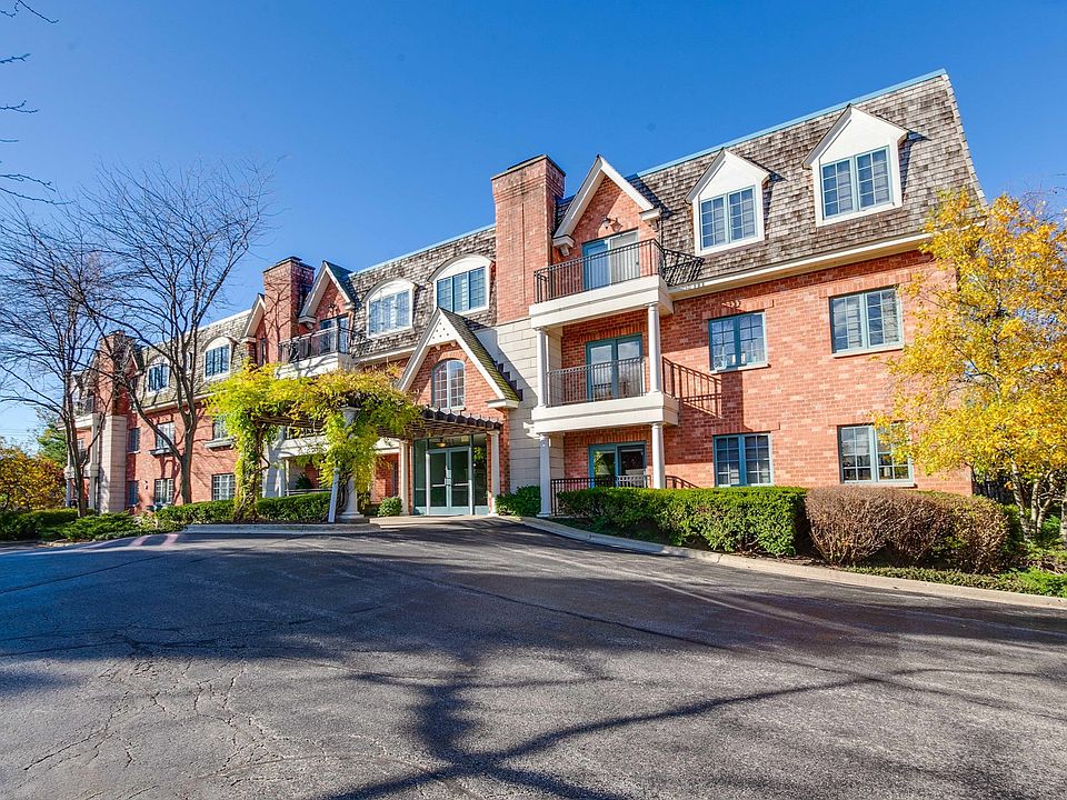 1st image of 153 E Laurel Ave APT 305